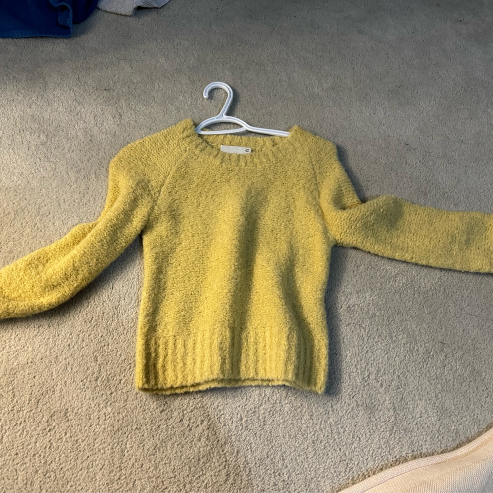 Aritzia sweaters